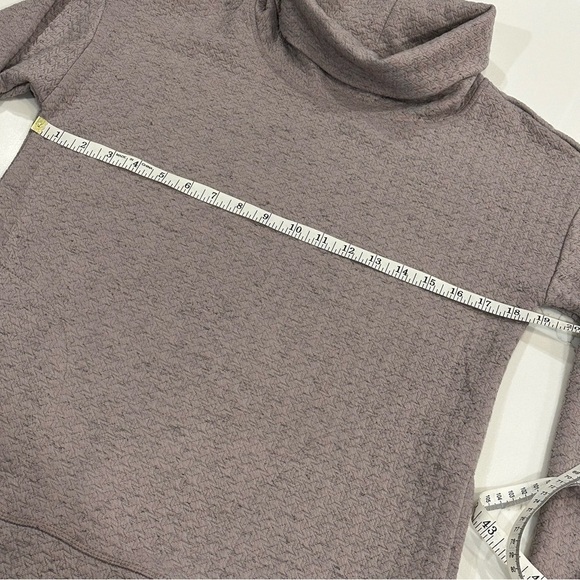 RBX Women’s Turtleneck Textured Pullover Sweatshirt Lavender Size Small - Picture 6 of 9